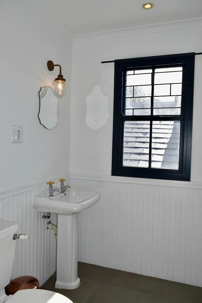 2 Bedrooms Apartment With Beautiful Views Next To Park