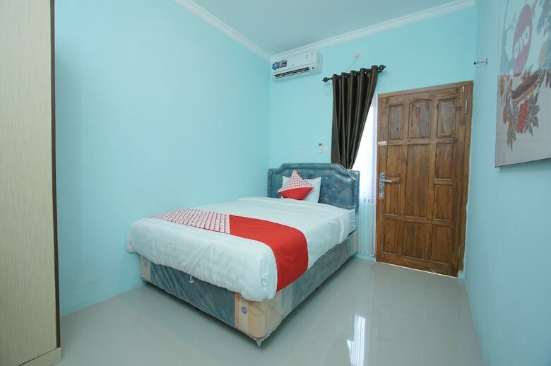 Hostal Oyo 347 Bayang Brothers Guest House