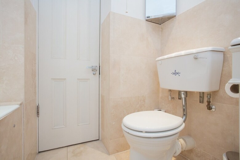 4 Bedroom House Next To Primrose Hill