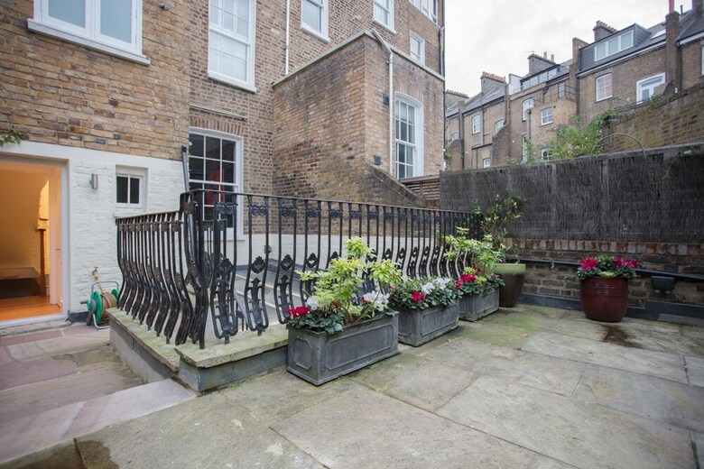4 Bedroom House Next To Primrose Hill
