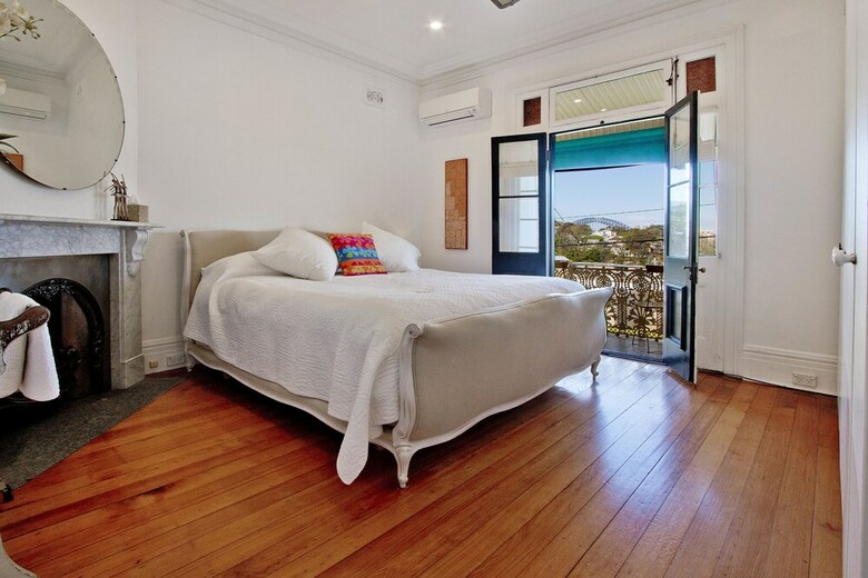 Breathtaking Views In Spacious Balmain House