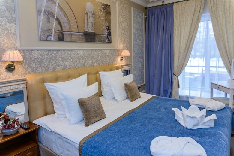 Petr Hotel