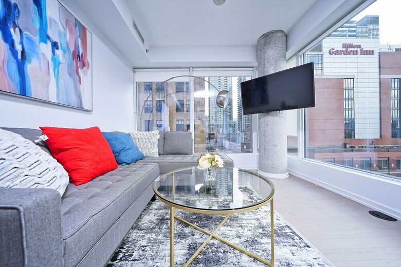 Apartamentos Grand Royal Condos - Toronto