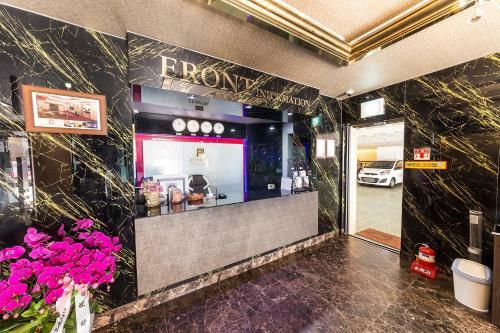 Ed Hotel