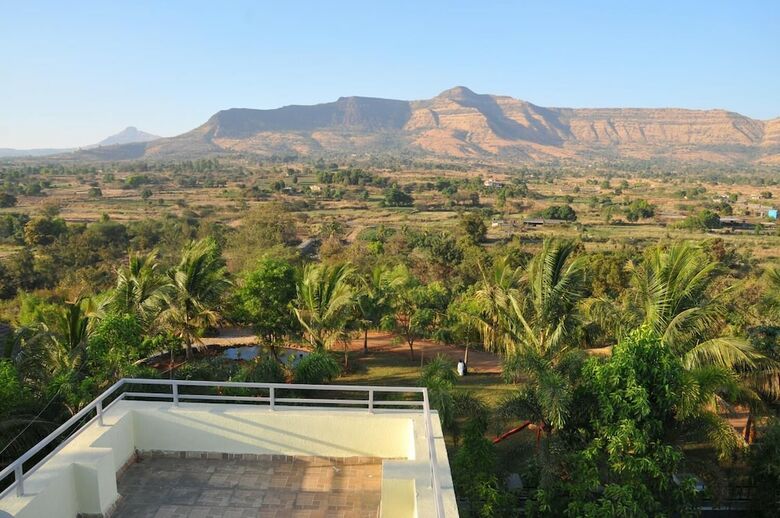 Hotel Megh Malhar Agro Tourism