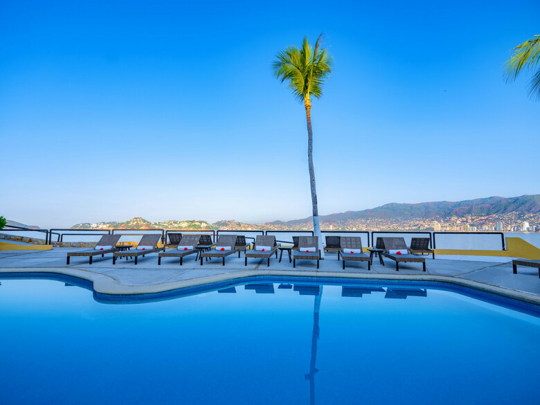Hotel Las Brisas