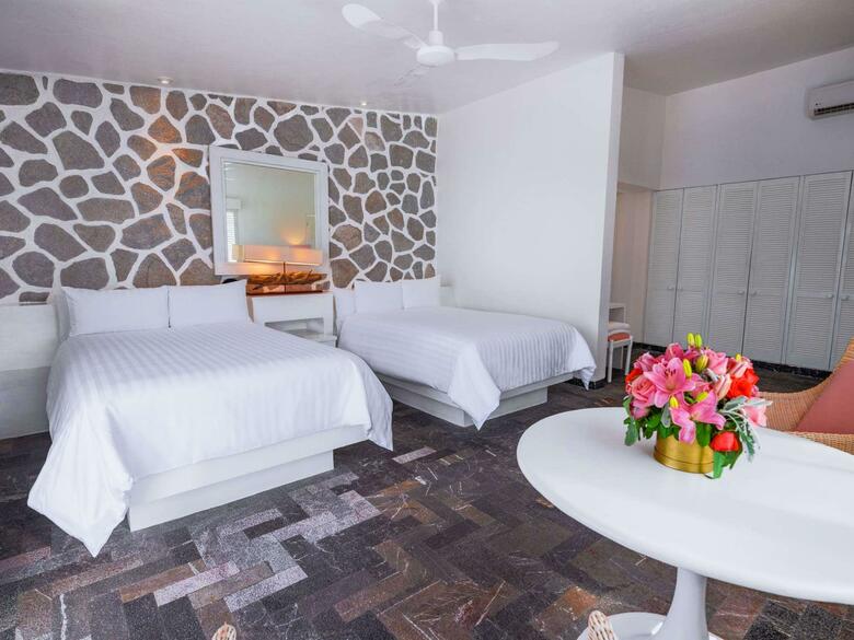 Hotel Las Brisas