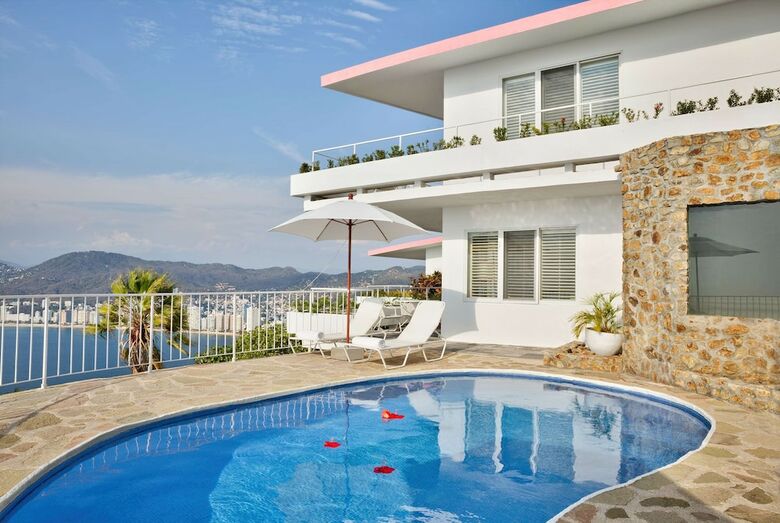 Hotel Las Brisas