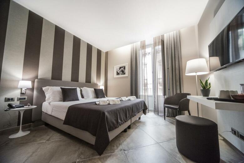 Hotel Etnea 454   Catania Luxury Rooms