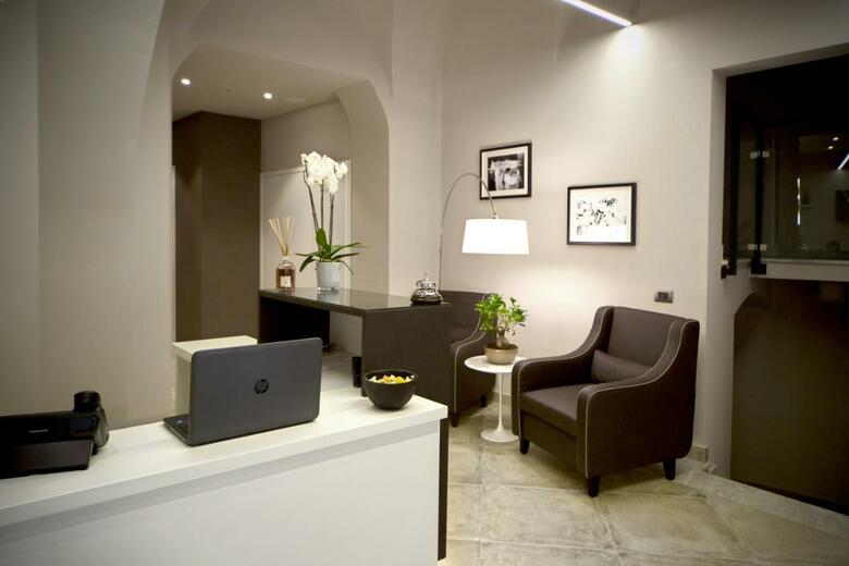 Hotel Etnea 454   Catania Luxury Rooms