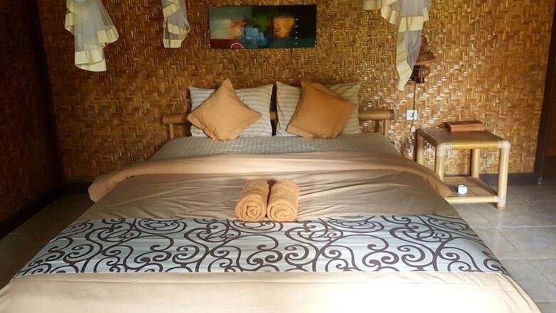 Bed & Breakfast Balangan Surf Homestay