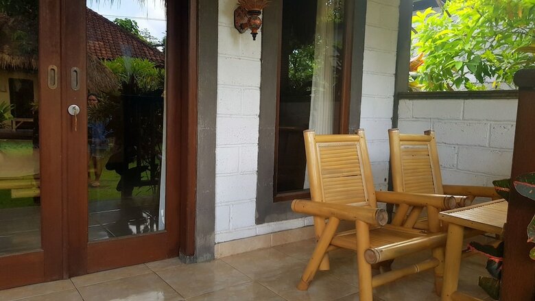 Bed & Breakfast Balangan Surf Homestay
