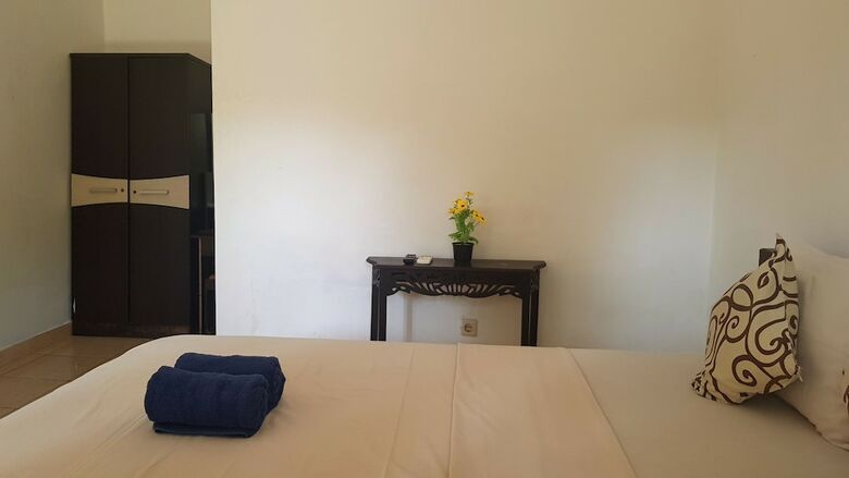 Bed & Breakfast Balangan Surf Homestay