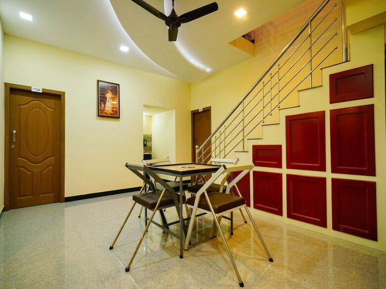 Apartamentos Oyo 16630 Home Cocoa Tree Residency