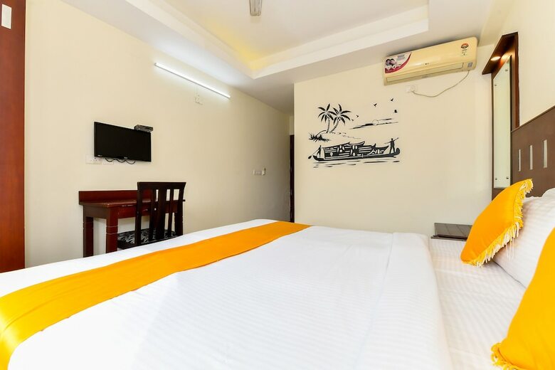 Hotel Oyo 1400 Cochin Metro