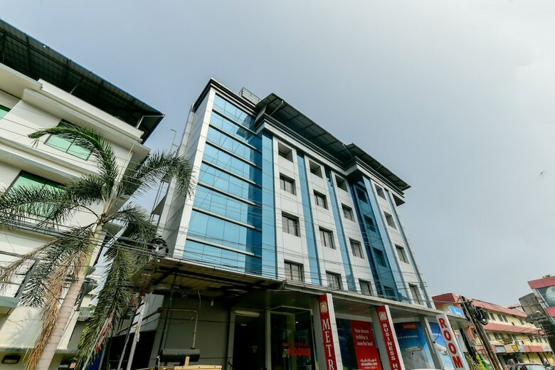 Hotel Oyo 1400 Cochin Metro