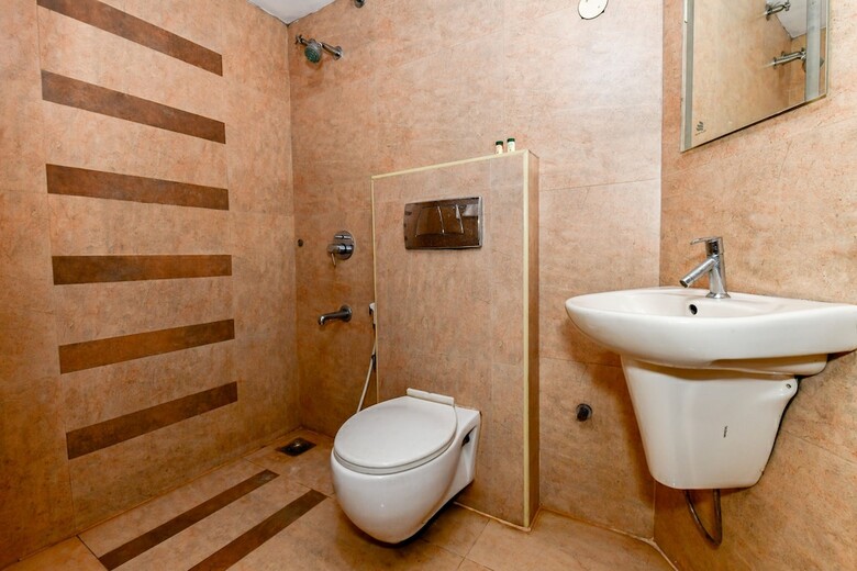Hotel Oyo 1400 Cochin Metro