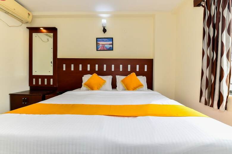 Hotel Oyo 1400 Cochin Metro