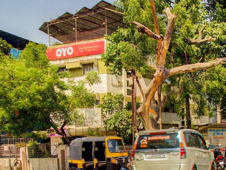 Oyo Flagship 19825 Hotel Panchratna