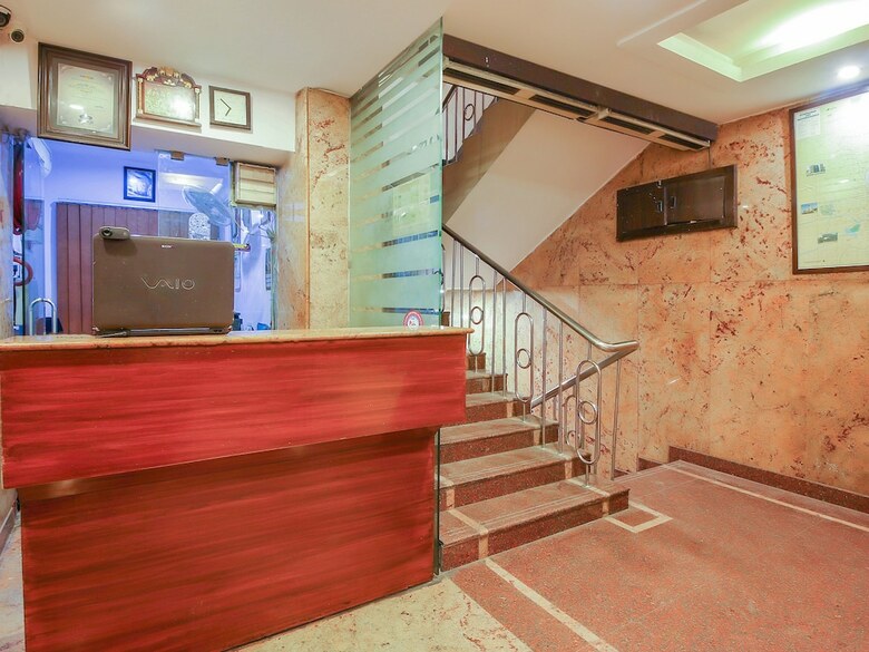Hotel Oyo 18926 Tourist Krishna Inn