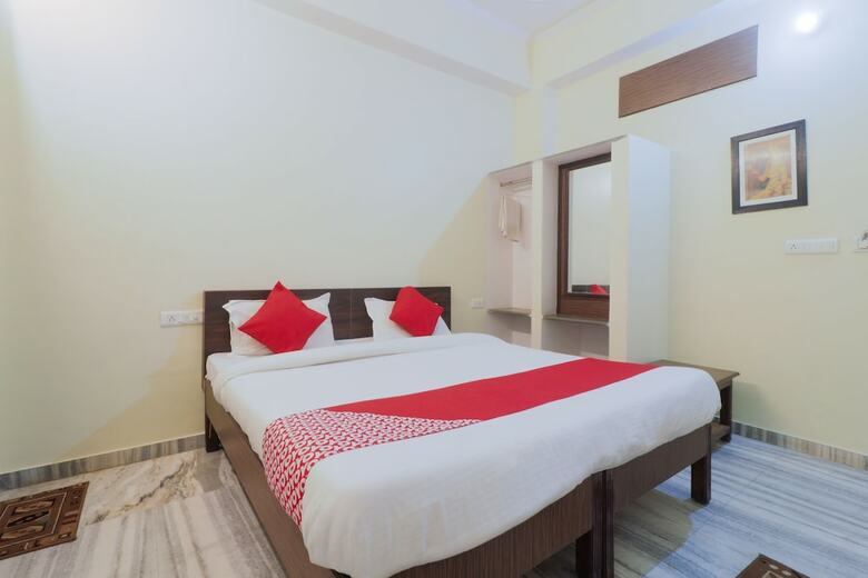 Oyo 24535 Hotel Payas