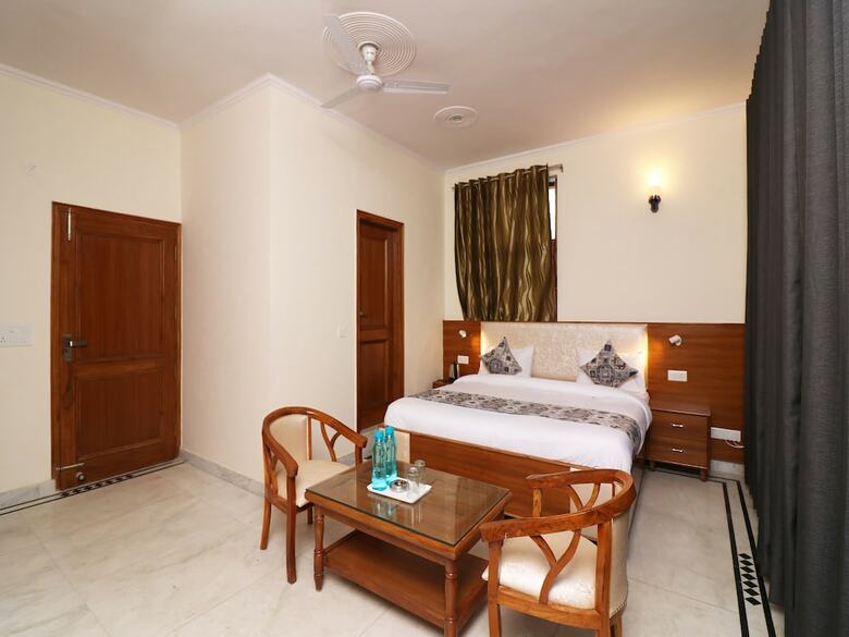 Hotel Oyo 15124 Vizima Crossroad