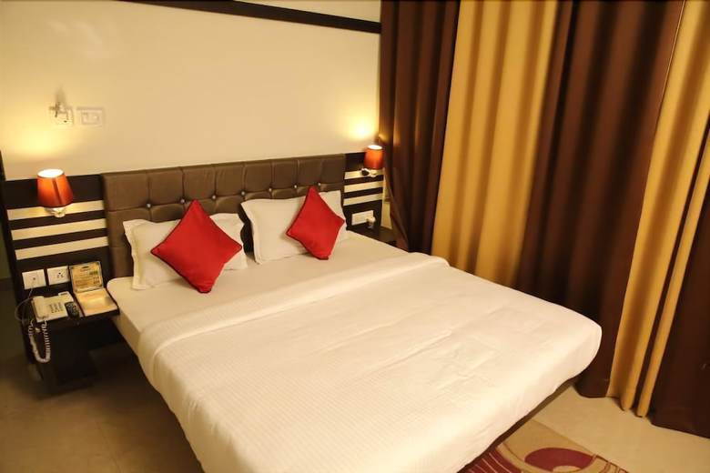 Hotel Leisure Inn