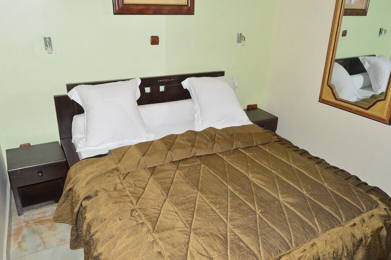 Hostal H�tel - Y