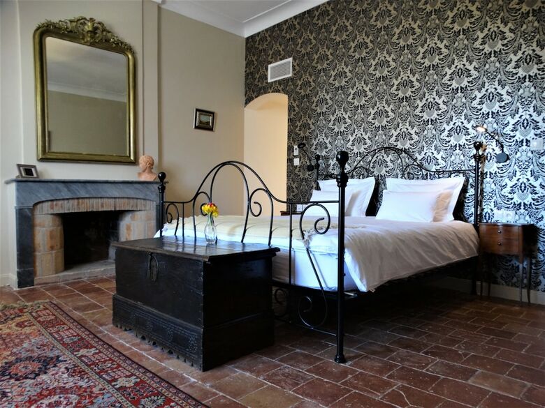 Hotel Chambre D'h�tes Ch�teau Montplaisir