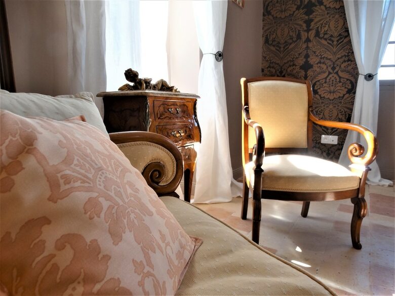 Hotel Chambre D'h�tes Ch�teau Montplaisir