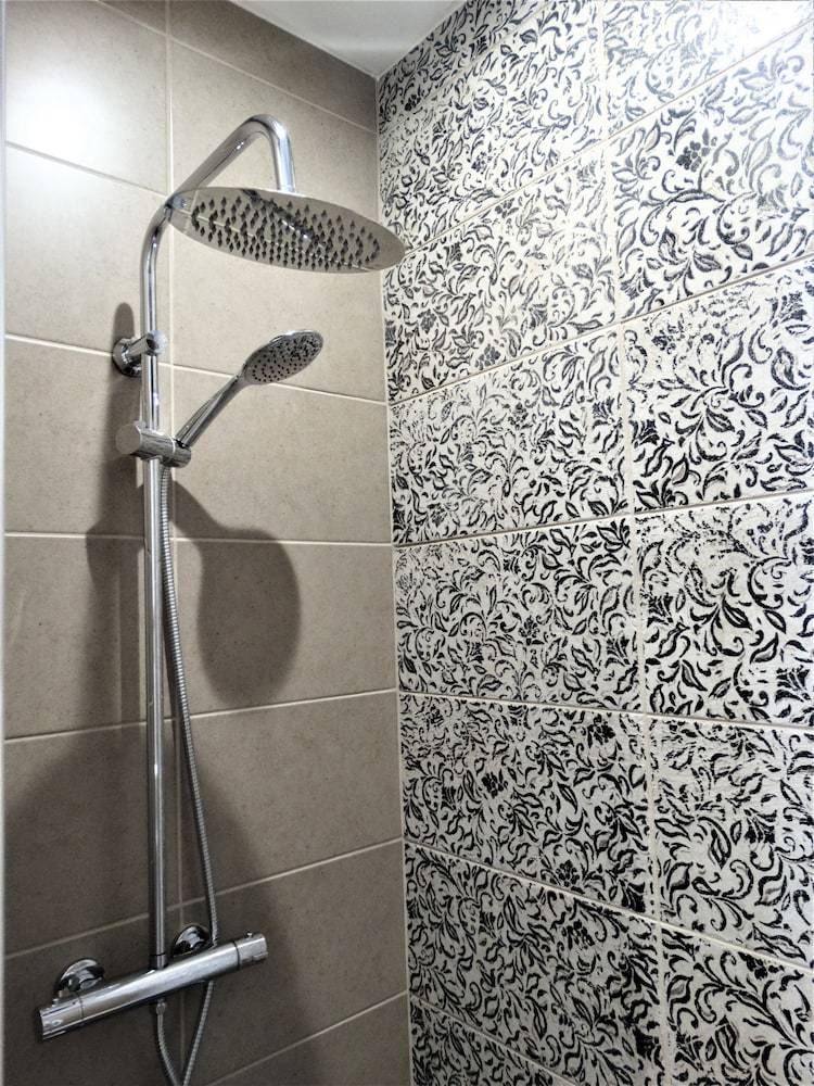 Hotel Chambre D'h�tes Ch�teau Montplaisir