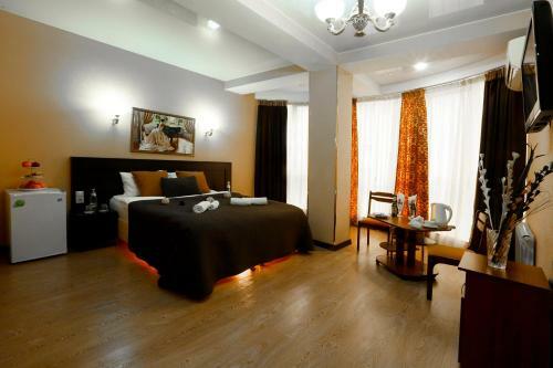 Golden House Hotel