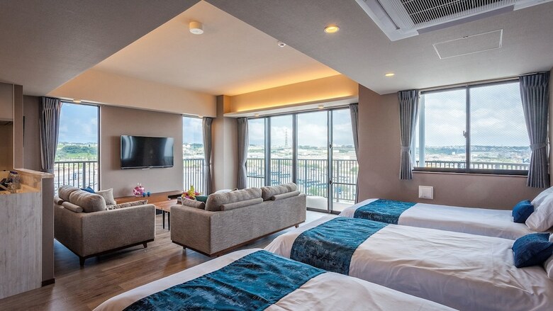 Apartamentos Kariyushi Condominium Resort Route58