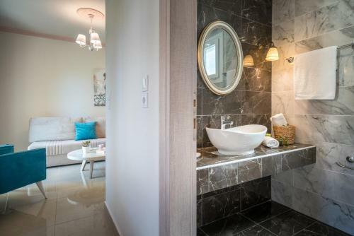 Hotel Aeolos Boutique Resort And Suites
