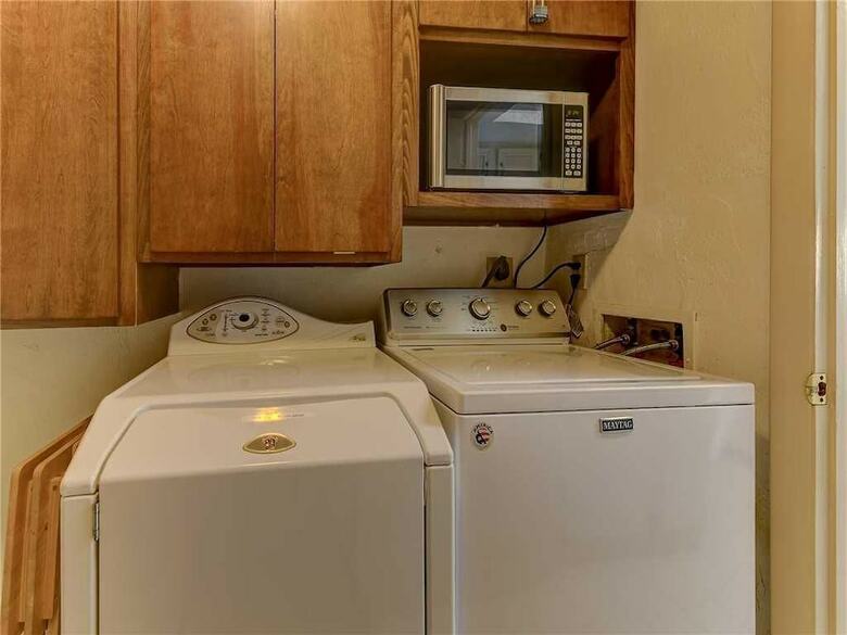Island House E 225 - Two Bedroom Condo