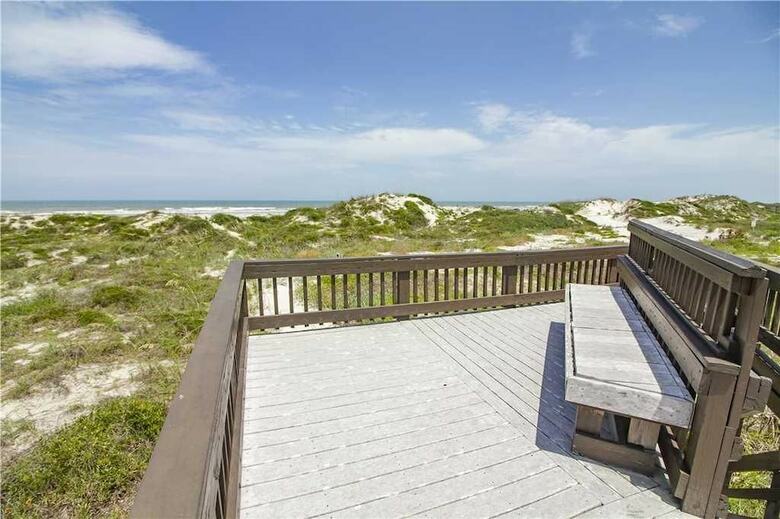 Island House E 225 - Two Bedroom Condo