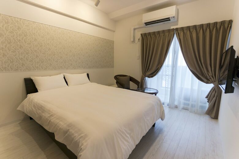 Apartamentos Y? Rise To Hotel Itoman