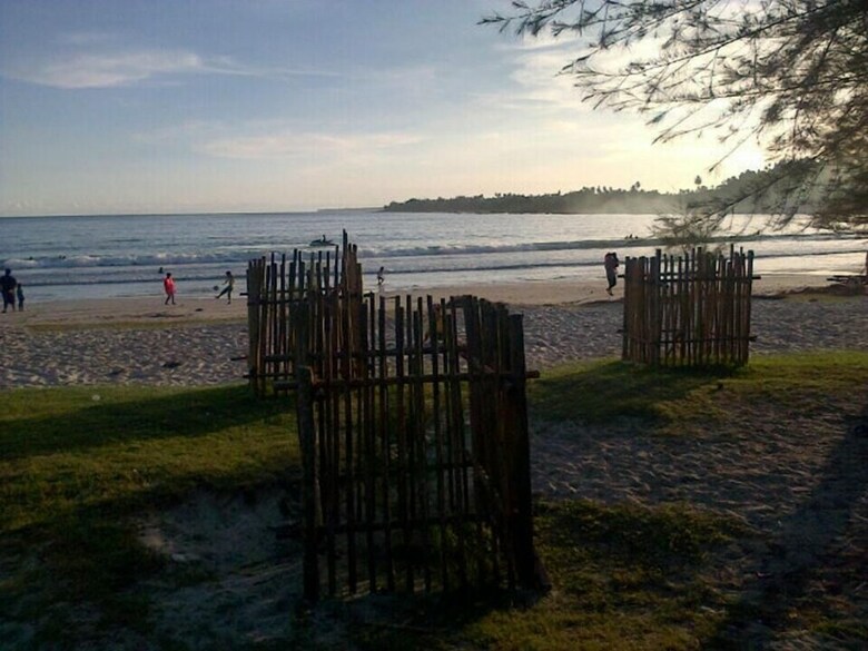 Bed & Breakfast Pondok Oma Surf Simeulue