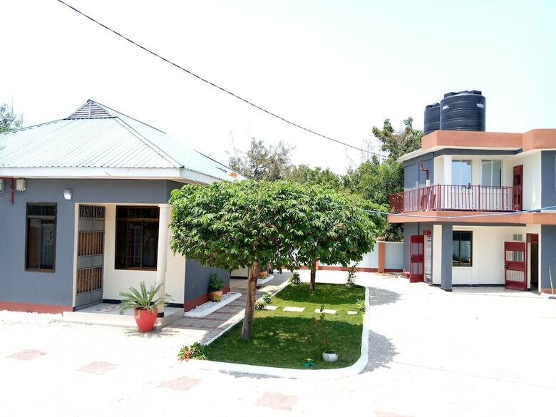 Perfect Home Two Minutes To Kijiji Beach