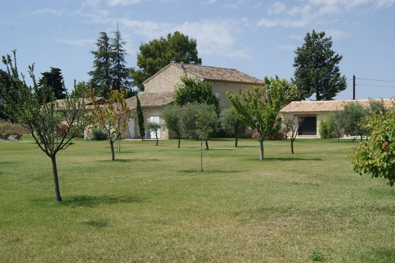 Mas En Pierres Dans Le Luberon