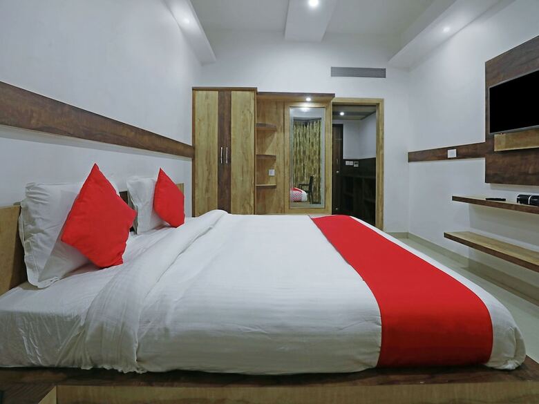 Oyo 24780 Hotel Gaurav Garden