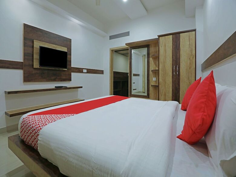Oyo 24780 Hotel Gaurav Garden