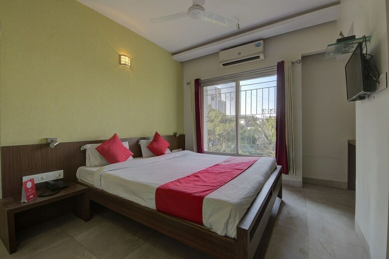 Oyo 24981 Hotel Ashwamedh Residency