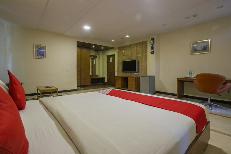 Hotel Oyo 27859 Agi Dynasty Suites