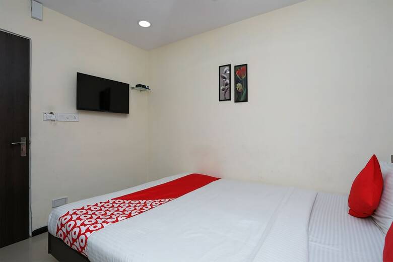 Hotel Oyo 25072 Flagship Naman's Inn