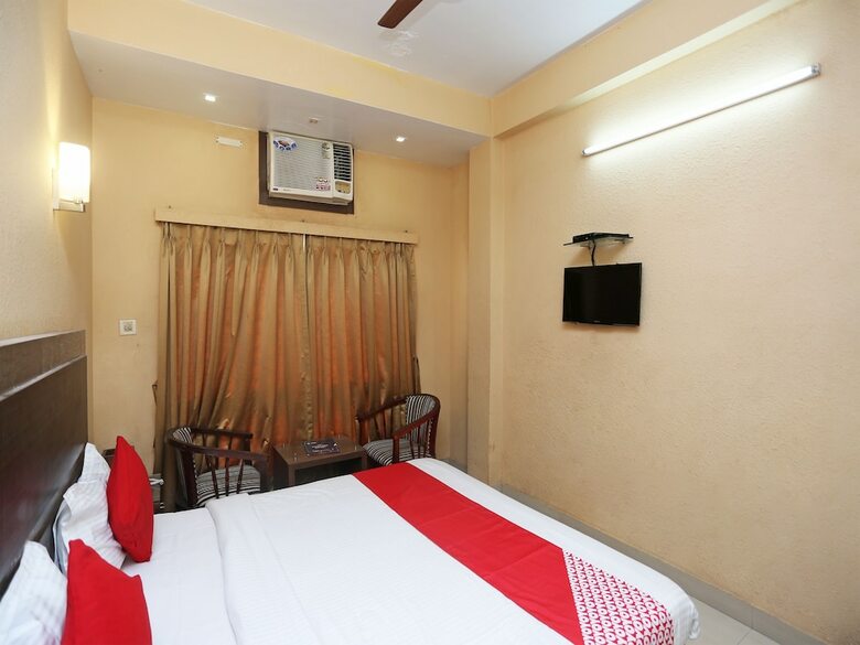 Oyo 26968 Hotel Aditya International