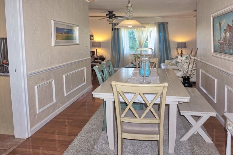 St Pete Beach, Backyard Sanctuary 154