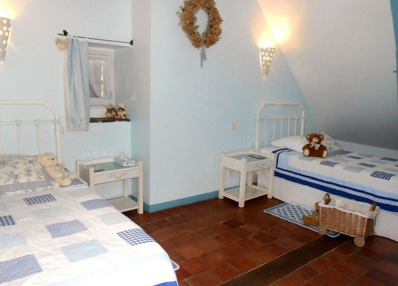 G�te De La Roseli�re
