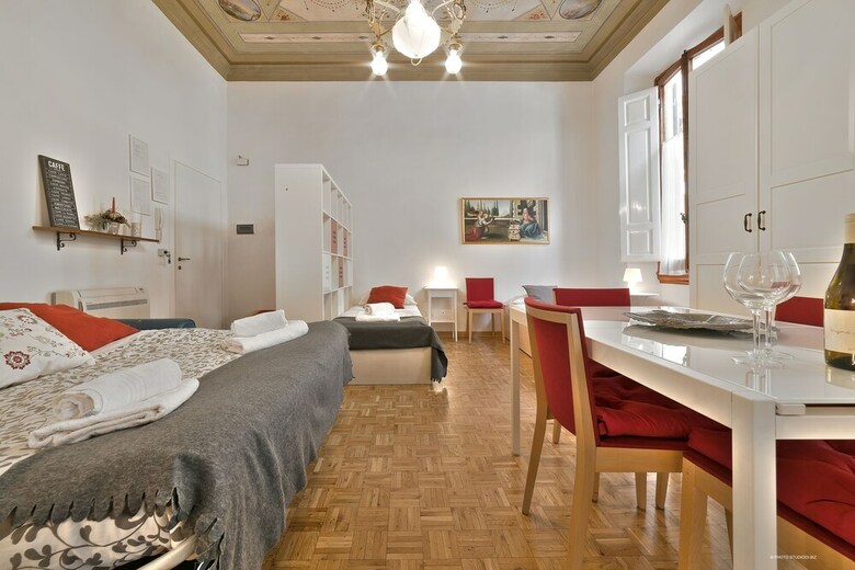 Wine Apartments Florence Pinot