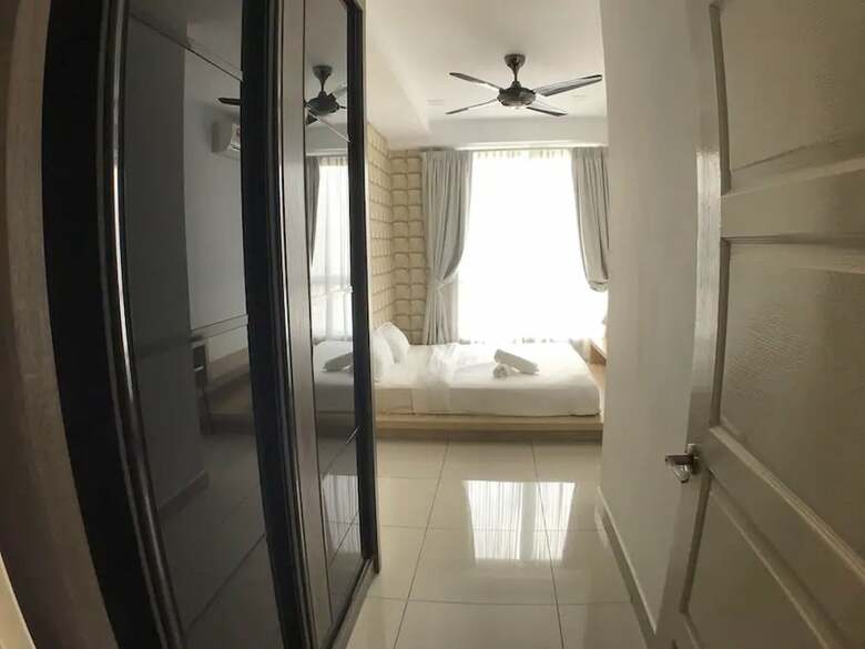 Apartamentos Summertime Mansion One Gurney Drive